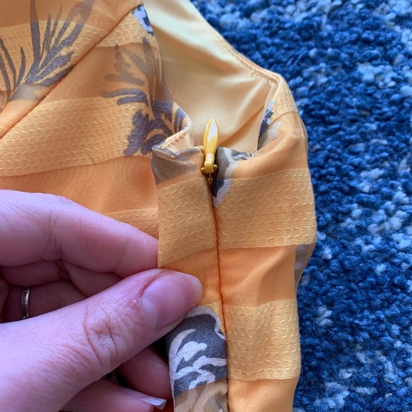 NWOT Floral Summer Dress - Picture 3 of 4